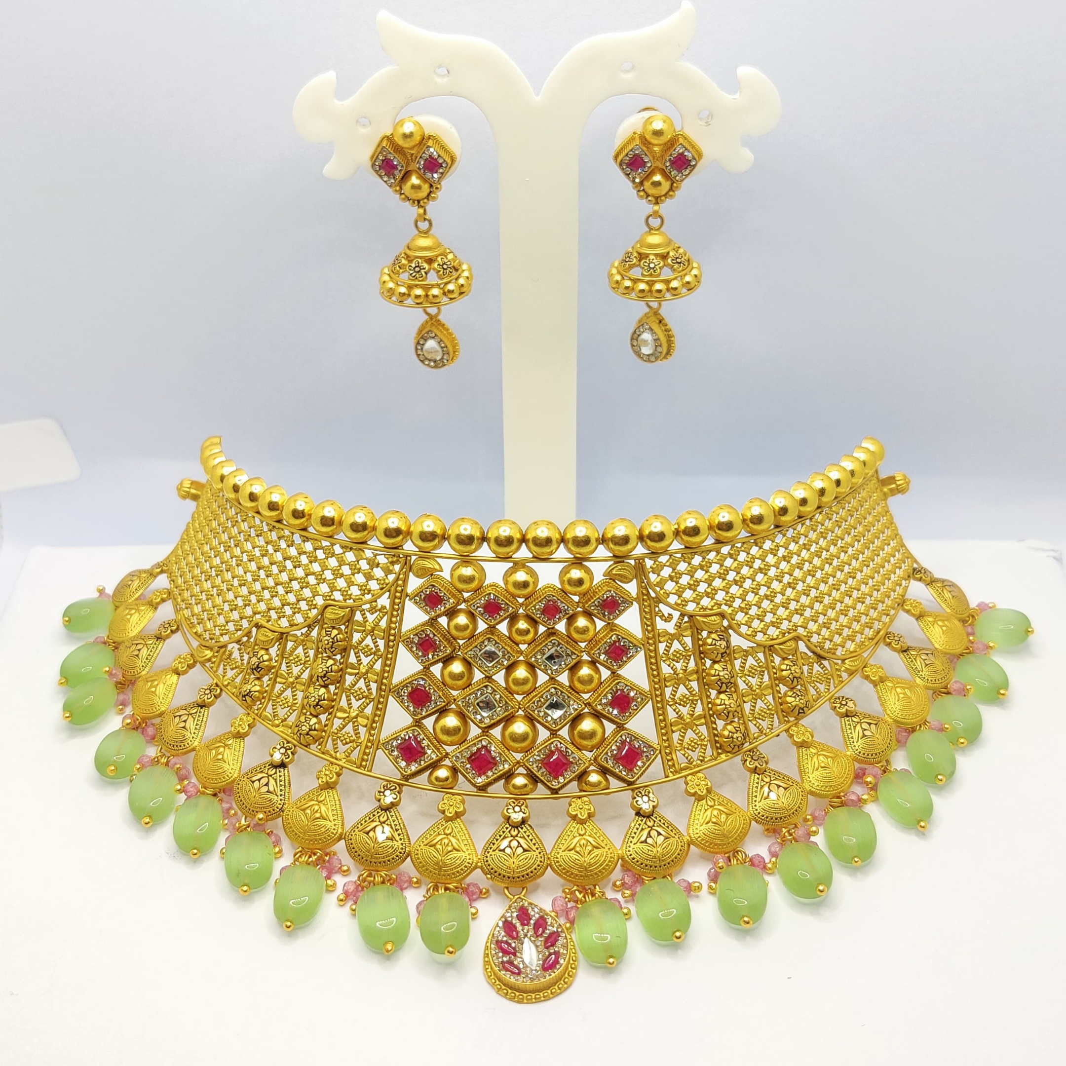Eternal Grace Gold Set