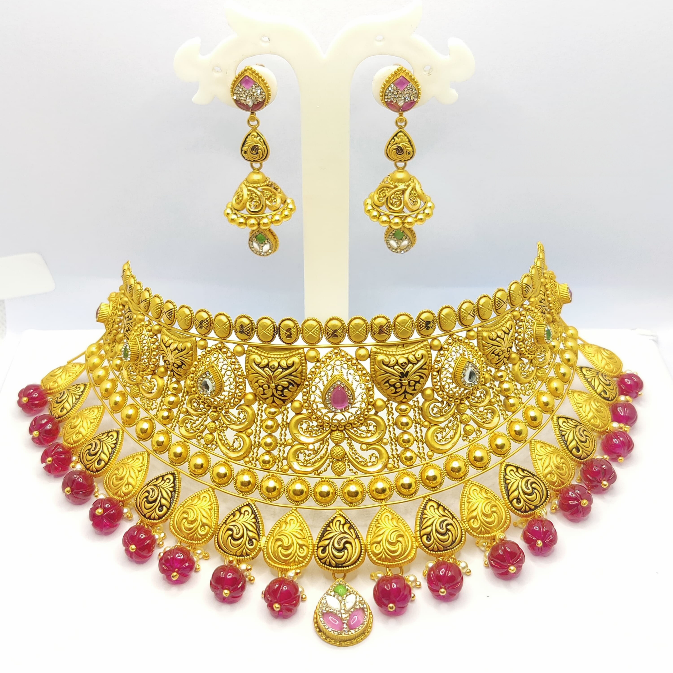 Heritage Elegance Gold Set