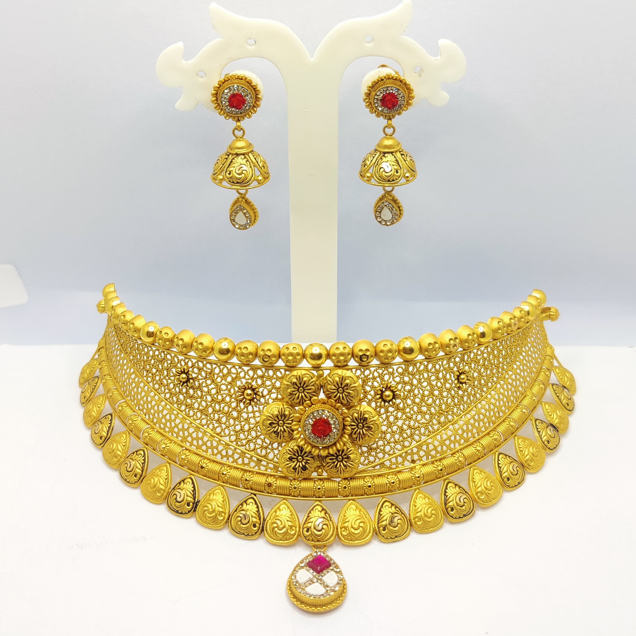 Classic Radiance Gold Set